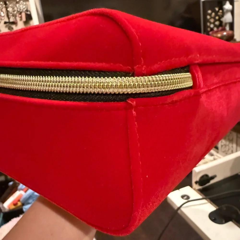 Estee Lauder Vibrant Red Cosmetic Bag